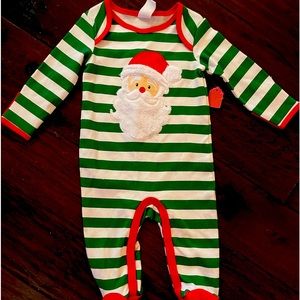 6 month old new Santa adorable outfit. Still with tag